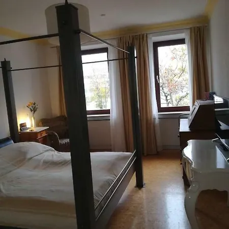 Fewo Am Rathausplatz Apartamento *